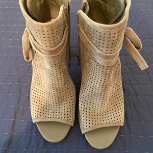 Sam Edelman Peep Toe Nude Booties size 8